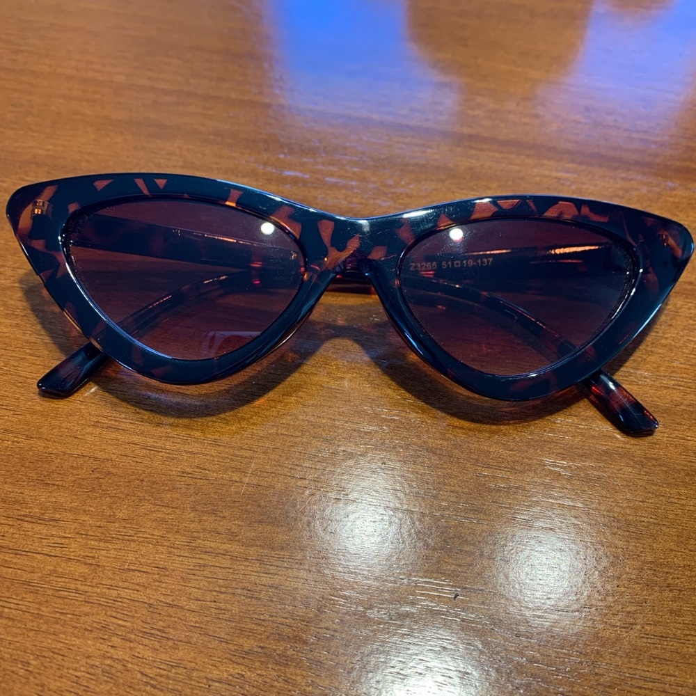 Vintage Cat Eye Sunglasses